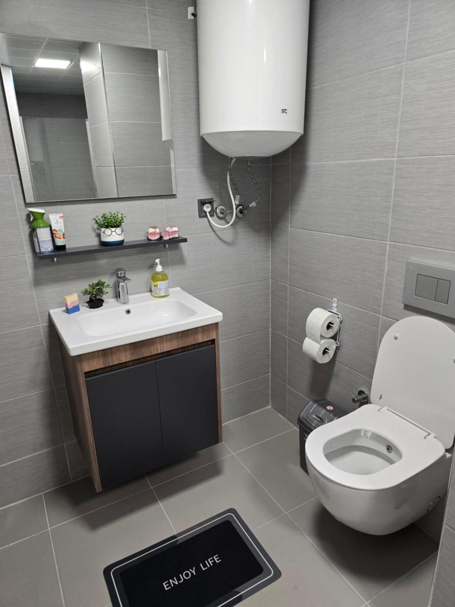 Cevahir Sky City Apartment With Spa, Pool & Fitness Included Скопие Екстериор снимка